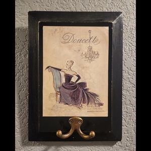 "A Seated View" Art Wall Decor